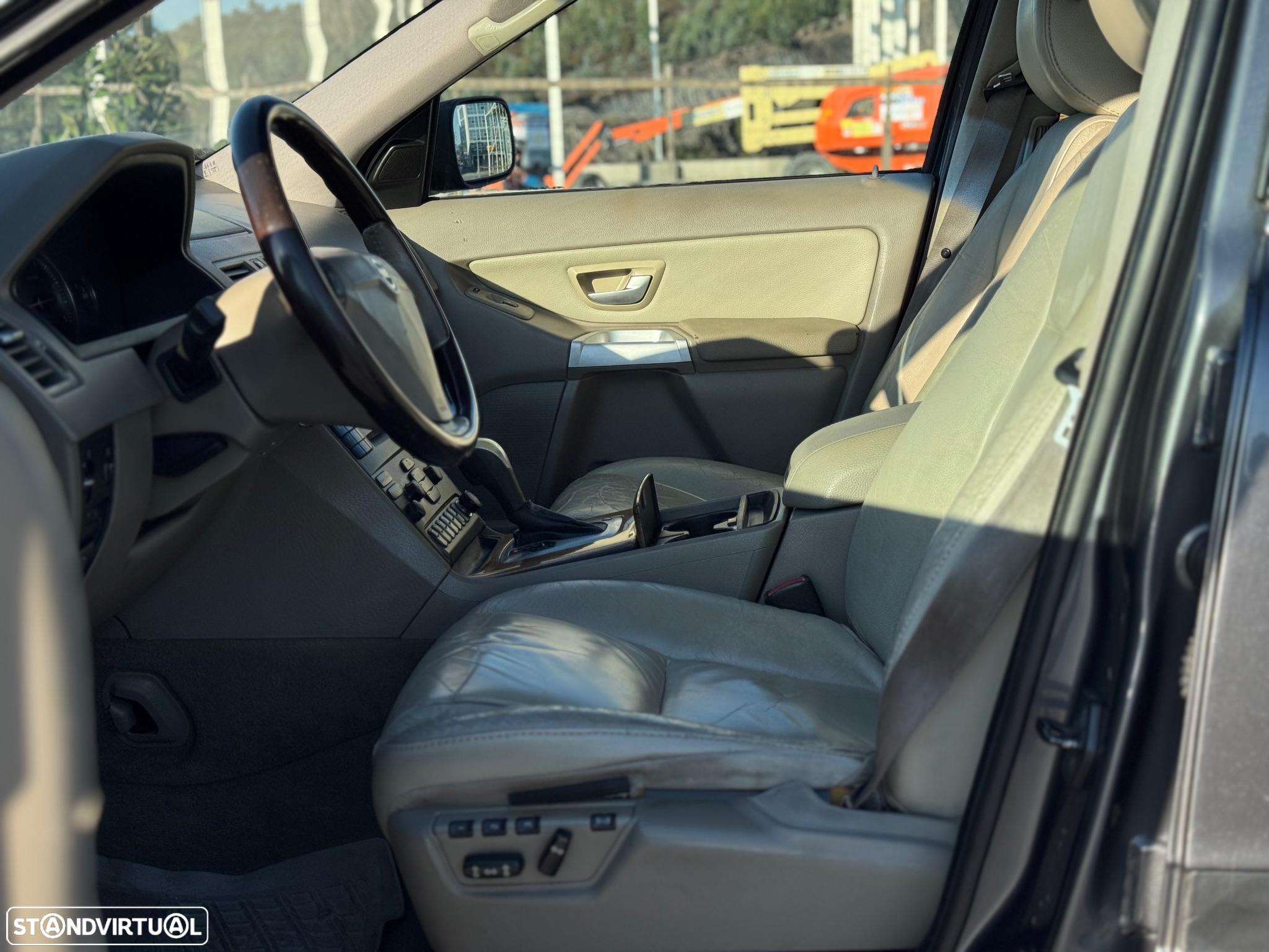 Volvo XC 90 2.4 D5 7L Executive - 10