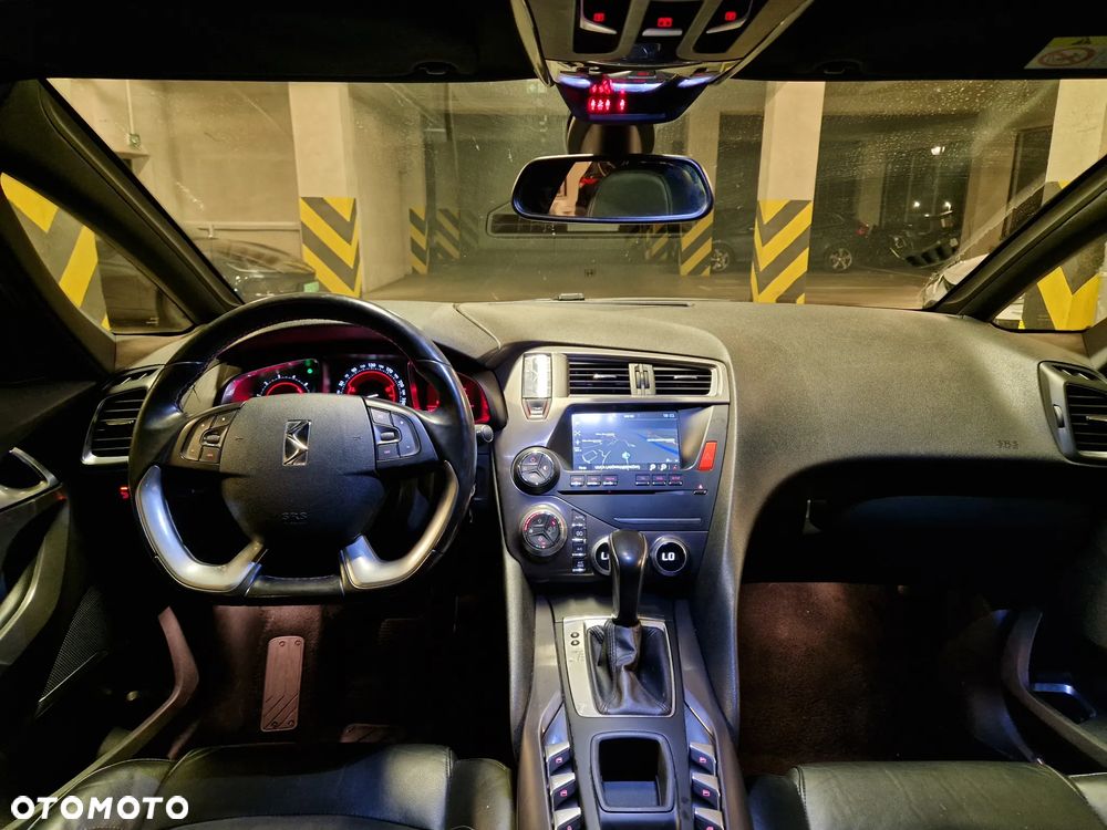 DS Automobiles DS 5 - 24