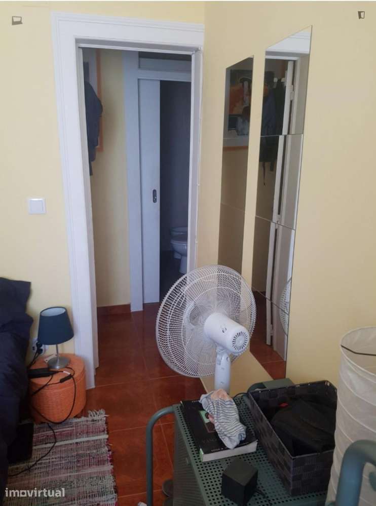 Quarto - localizado em Avenida da Liberdade Lisbon - Grande imagem: 3/39