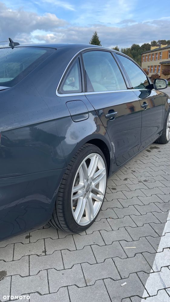 Audi A4 - 5