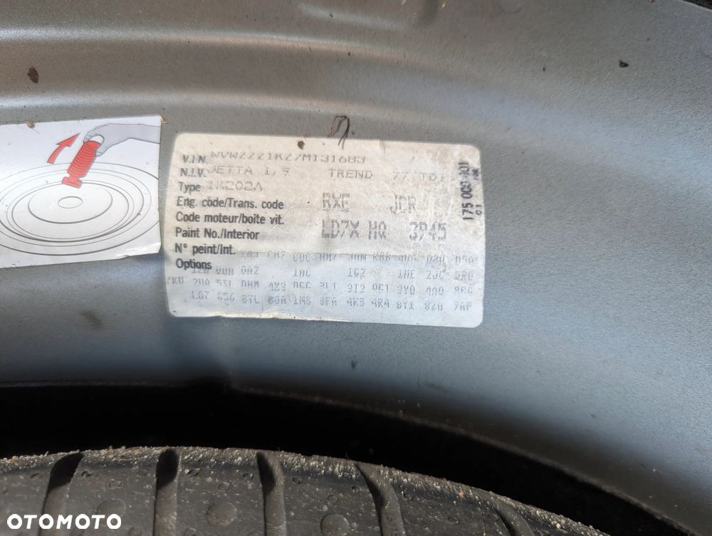 VW Jetta 2007 LD7X 1.9 77kw BXE na części - 18