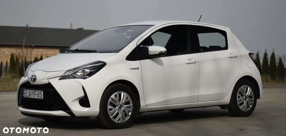 Toyota Yaris Hybrid 100 Premium EU6 - 11