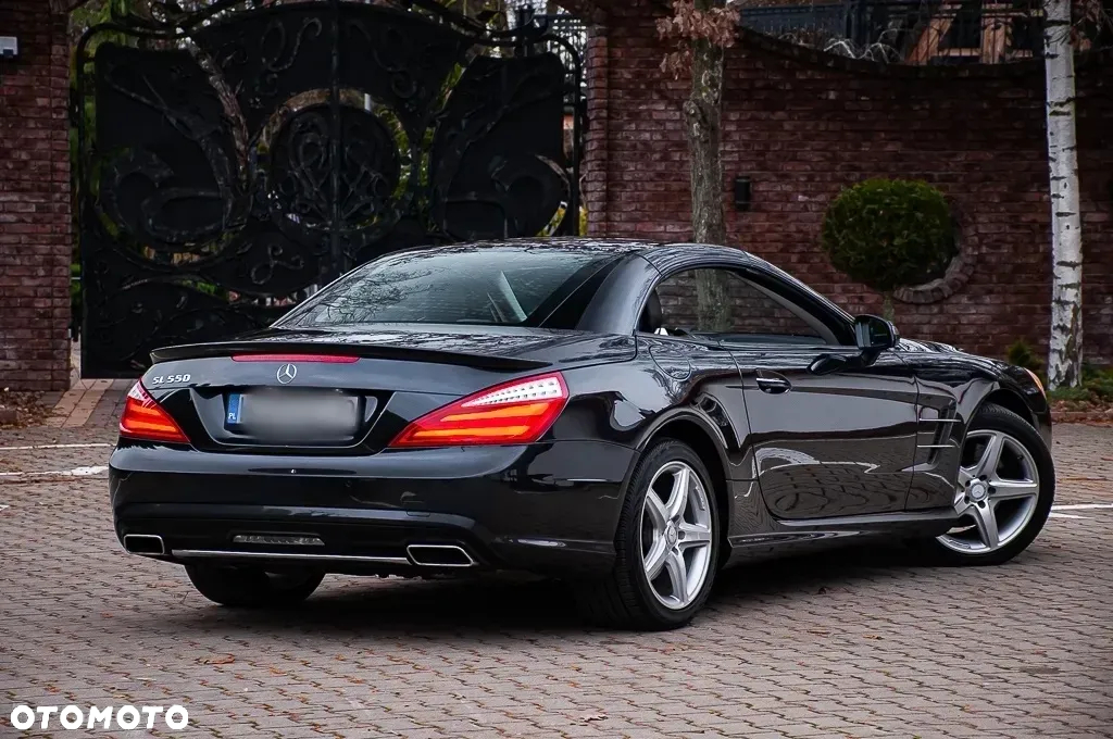 Mercedes-Benz SL - 16