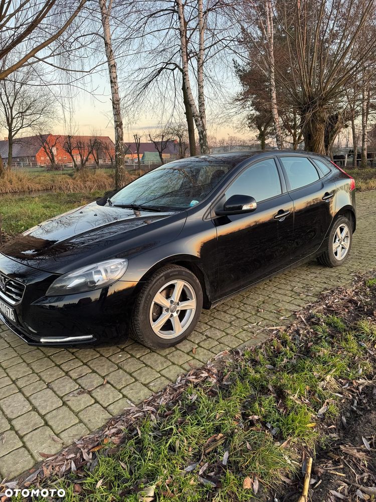 Volvo V40 D2 Drive-E Dynamic Edition - 1
