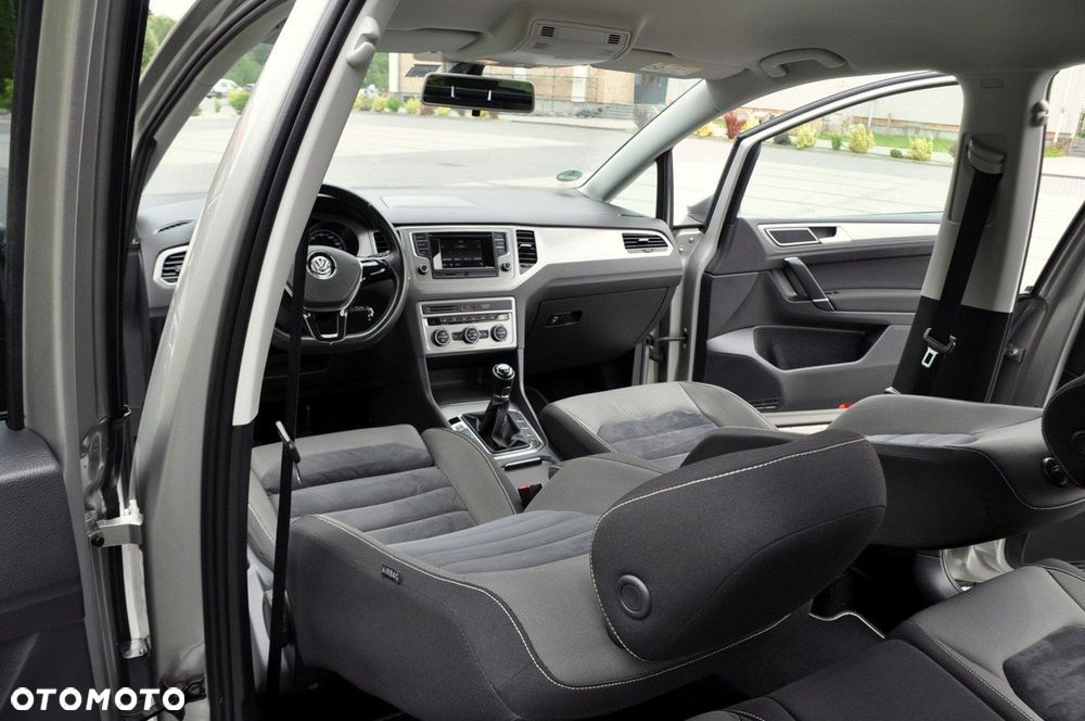 Volkswagen Golf Sportsvan - 28