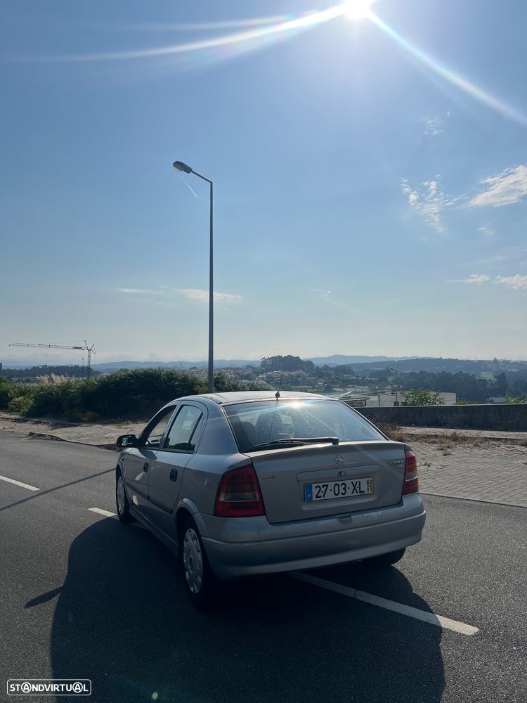 Opel Astra - 4