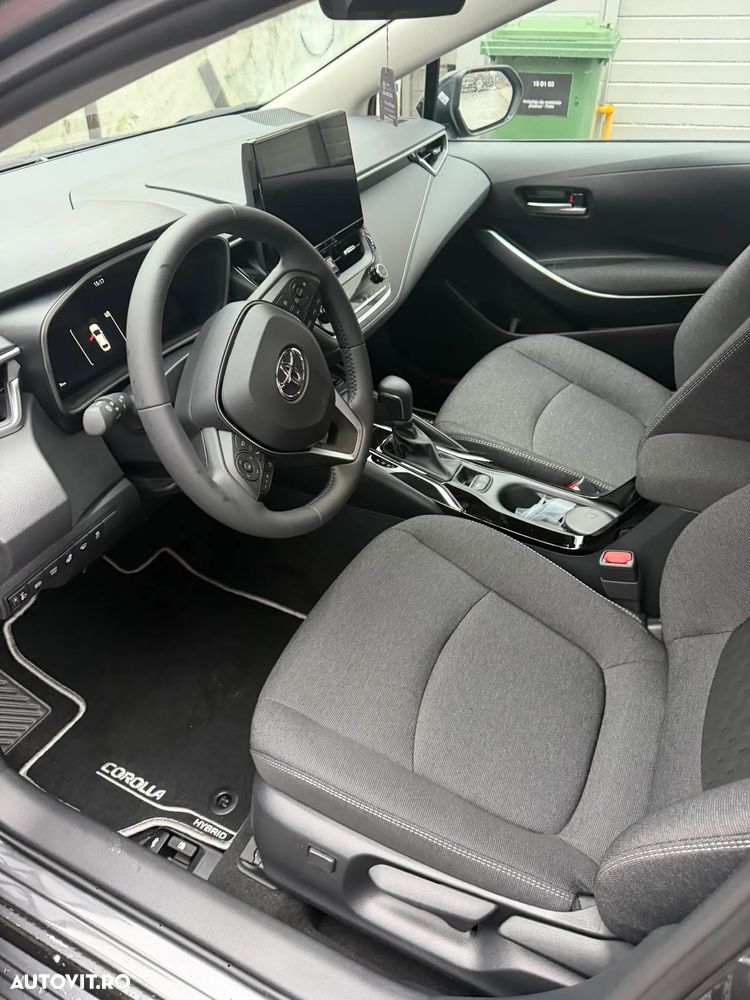 Toyota Corolla 1.8 HEV Dynamic - 7