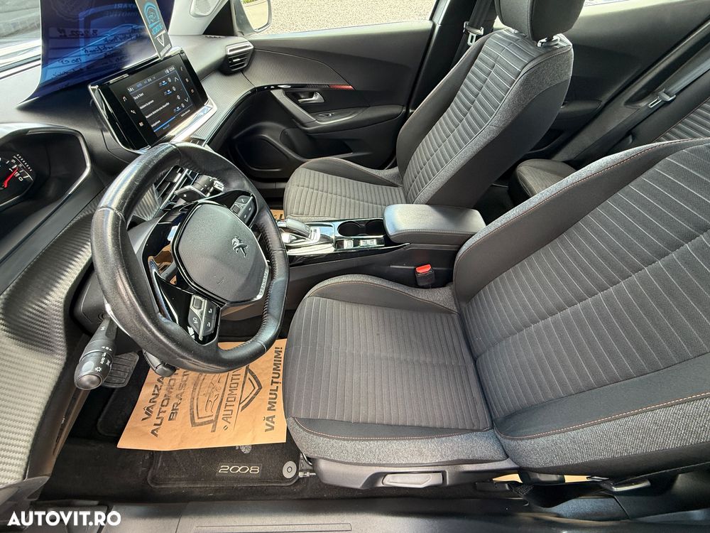 Peugeot 2008 PureTech 130 EAT8 Allure Pack - 17