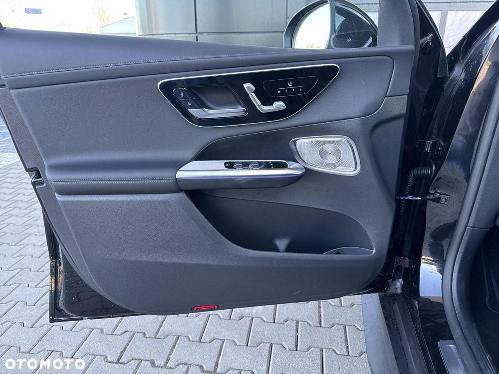 Mercedes-Benz GLC - 14