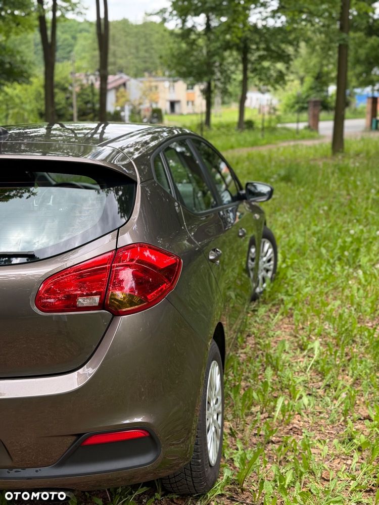 Kia Ceed - 5