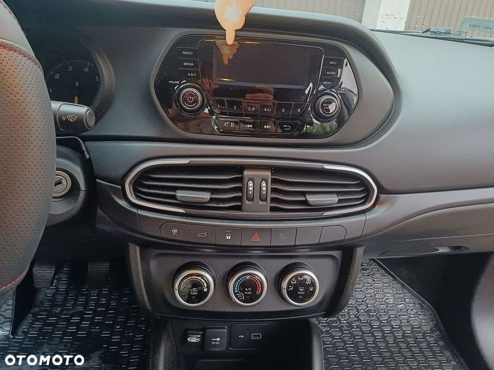 Fiat Tipo 1.4 Classic - 11