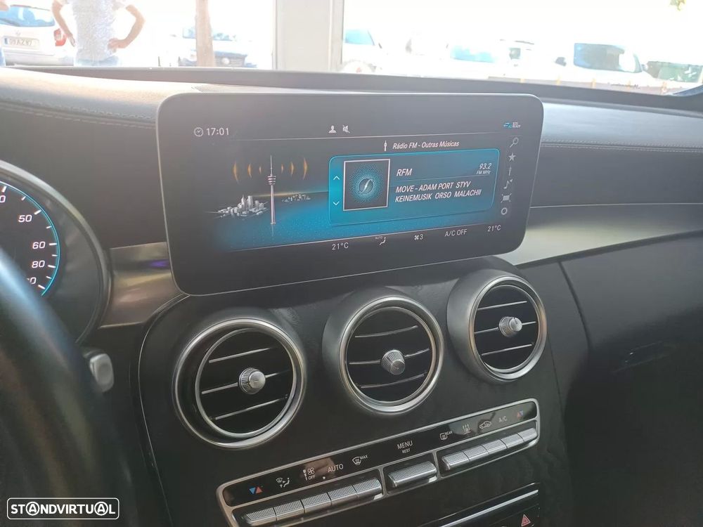 Mercedes-Benz C 300 de AMG Line - 17