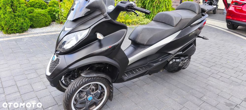 Piaggio MP-3 - 1