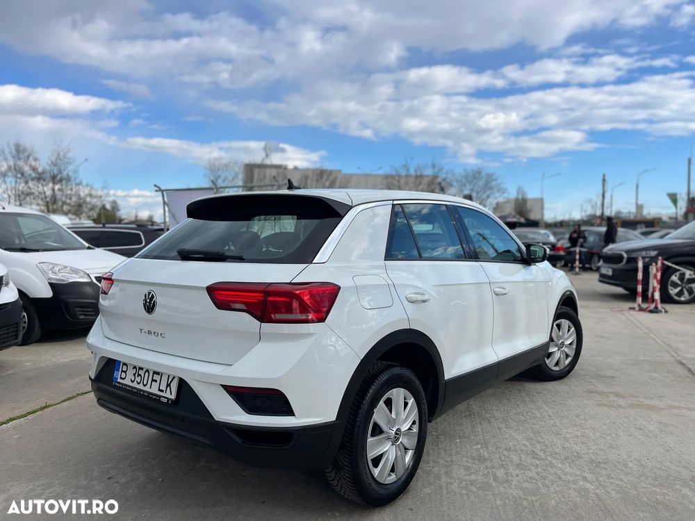 Volkswagen T-Roc - 3