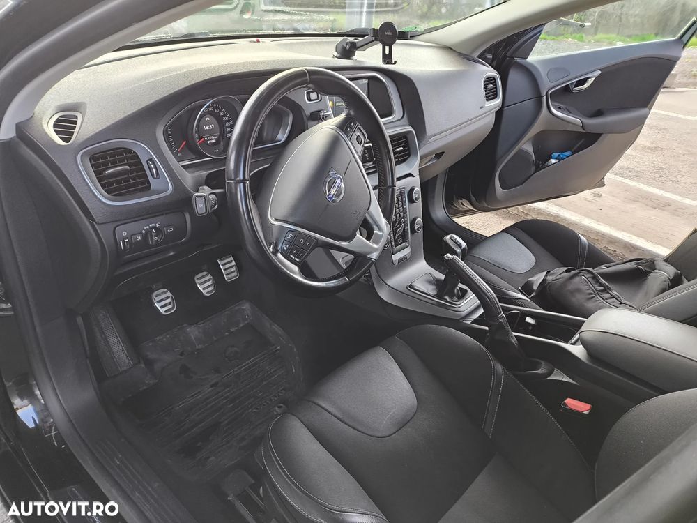 Volvo V40 D3 Momentum - 2