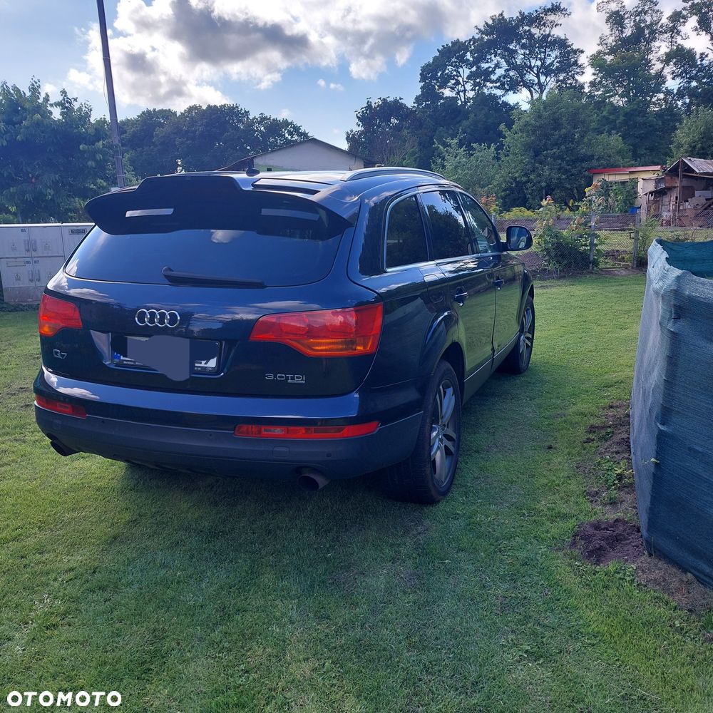 Audi Q7 - 3