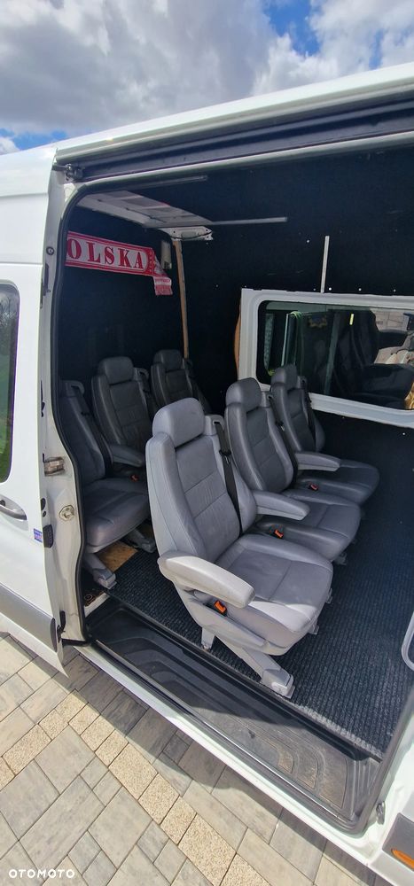 Mercedes-Benz Sprinter - 19