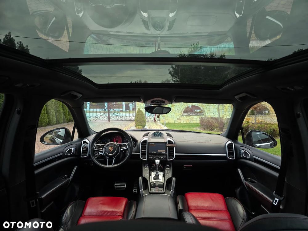 Porsche Cayenne S Diesel Platinum Edition - 15