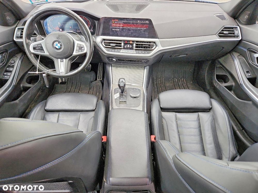 BMW Seria 3 330i xDrive M Sport - 8