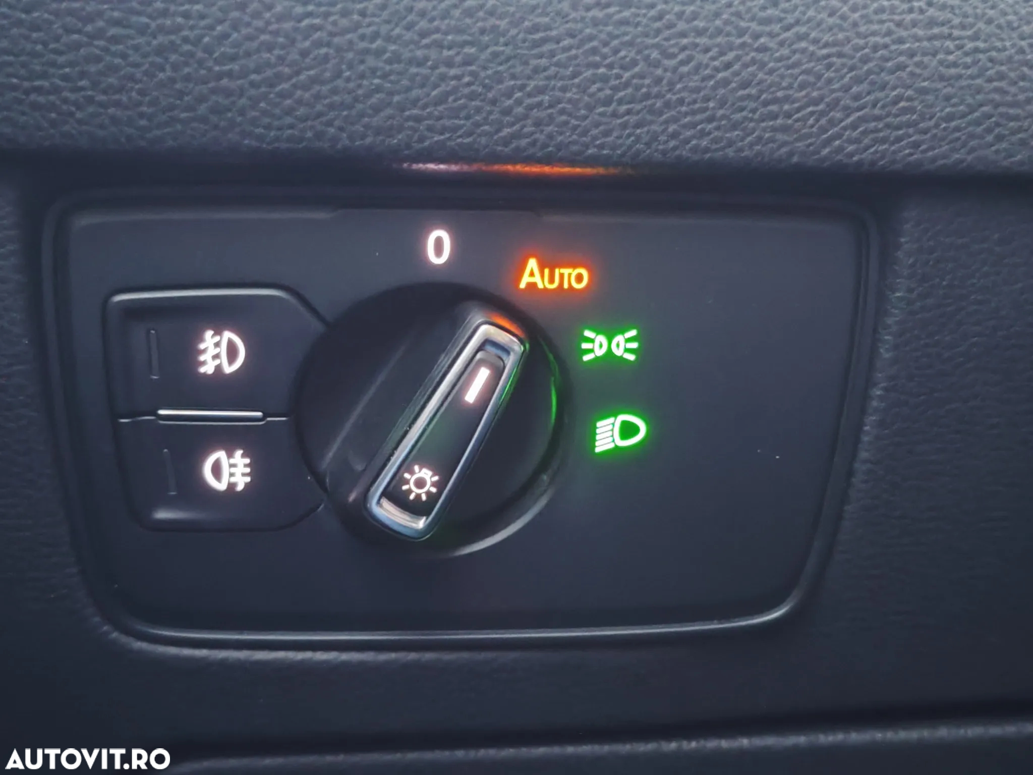 Volkswagen Passat - 16