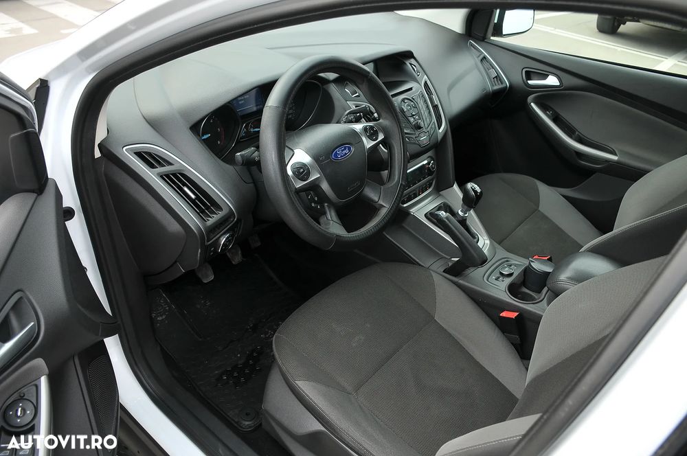 Ford Focus 1.6 TDCI DPF Start-Stopp-System Trend - 11