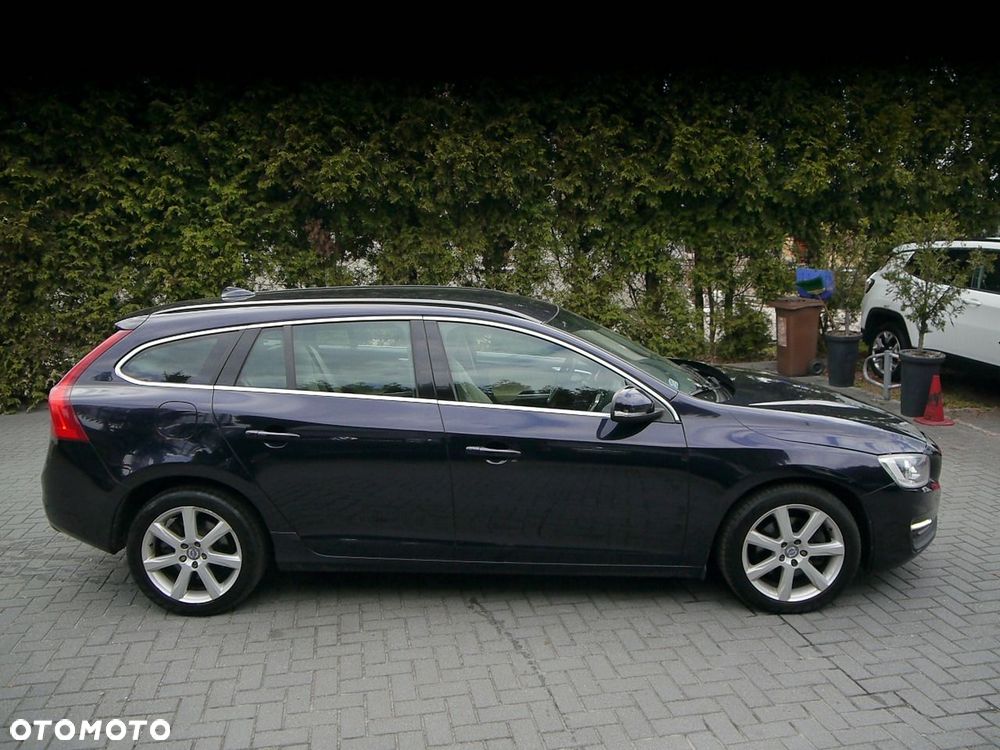 Volvo V60 D2 Drive-E Momentum - 11