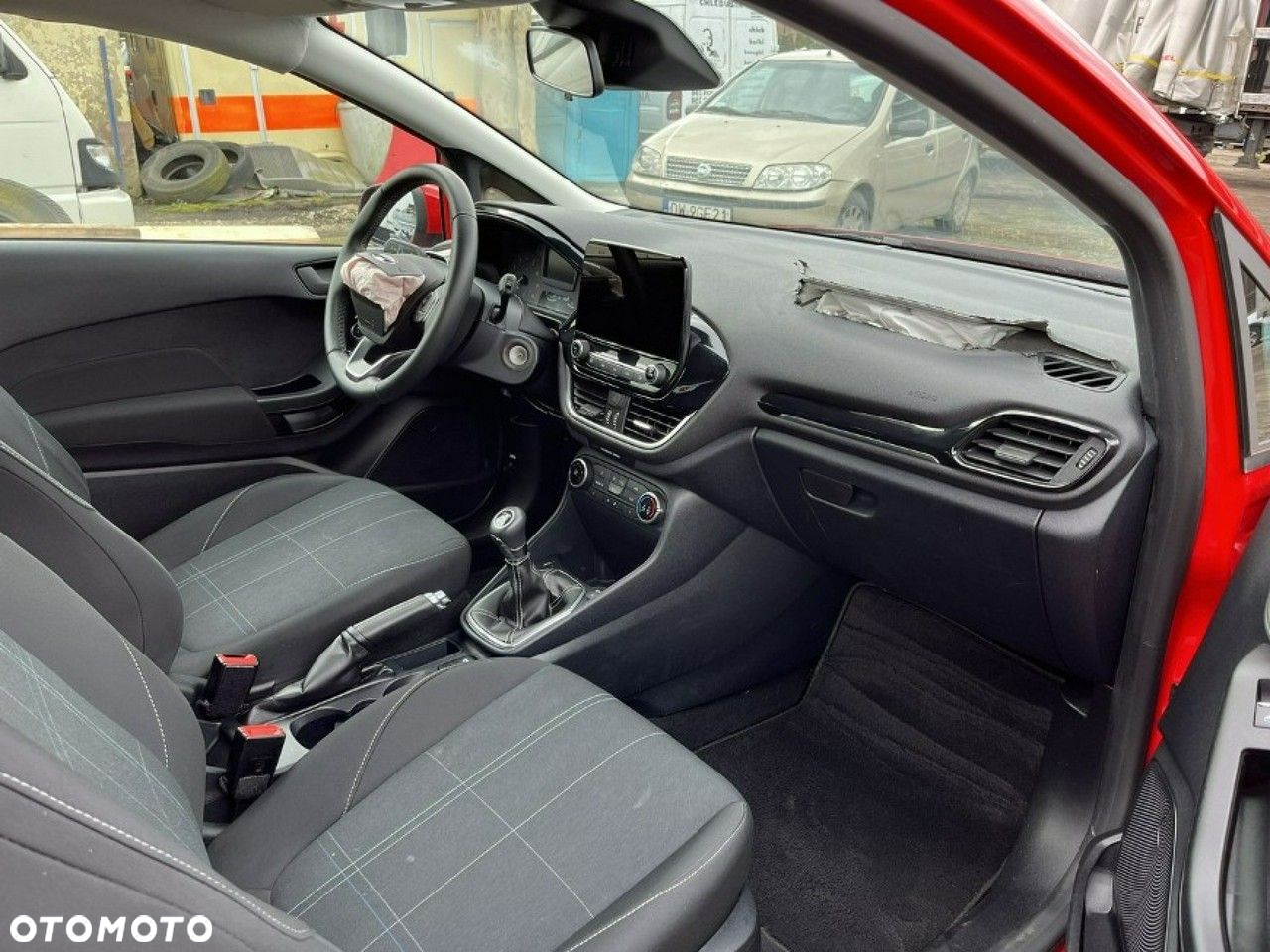Ford Fiesta 1.1 S&S COOL&CONNECT - 14