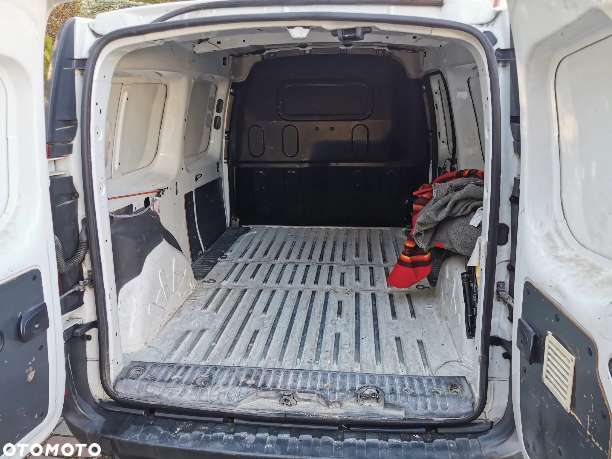Renault KANGOO EXPRESS 1,5 DCI MAXI - 9