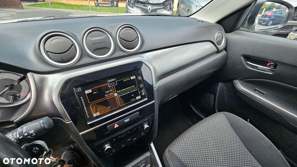 Suzuki Vitara 1.0 Boosterjet Allgrip Comfort - 33