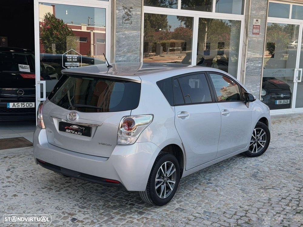 Toyota Verso 2.0 D-4D Exclusive+GPS - 4