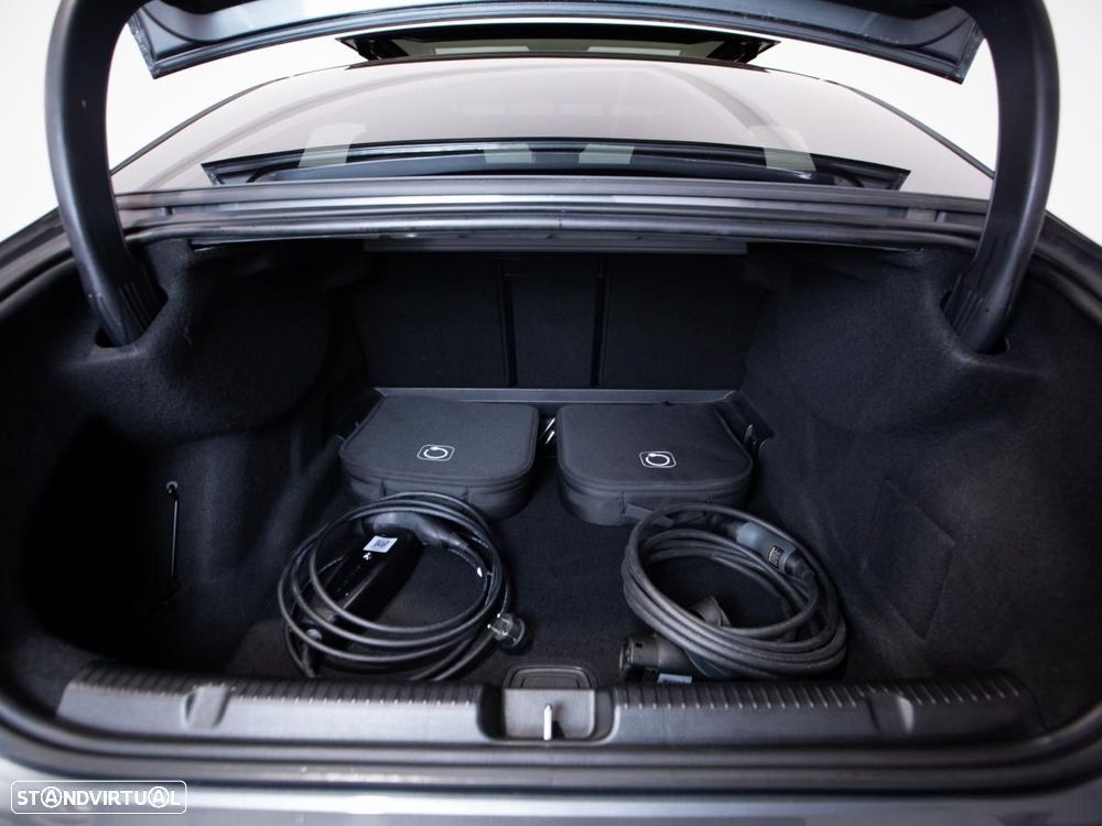 Mercedes-Benz EQE 350 Electric Art - 17