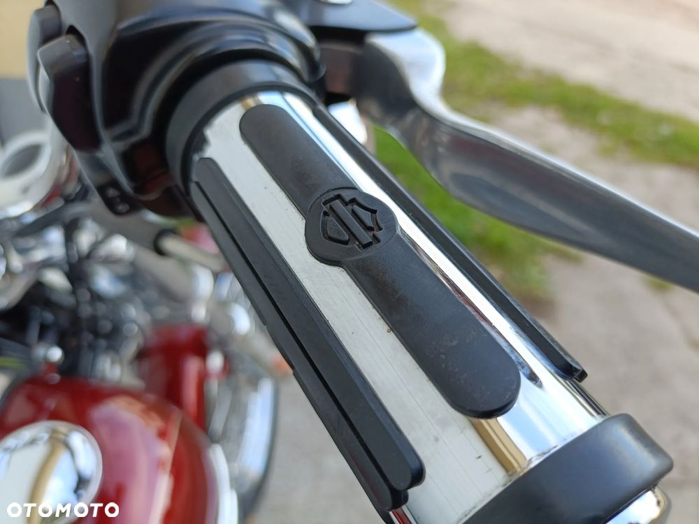 Harley-Davidson Dyna Super Glide - 23