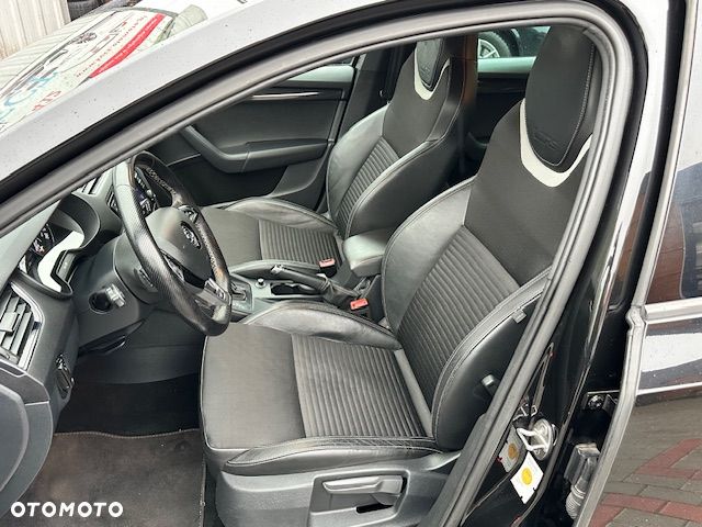 Skoda Octavia 2.0 TDI DSG RS - 9