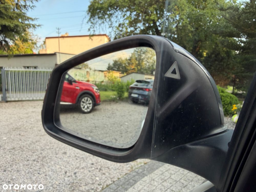 BMW Seria 3 318d Luxury Line - 24