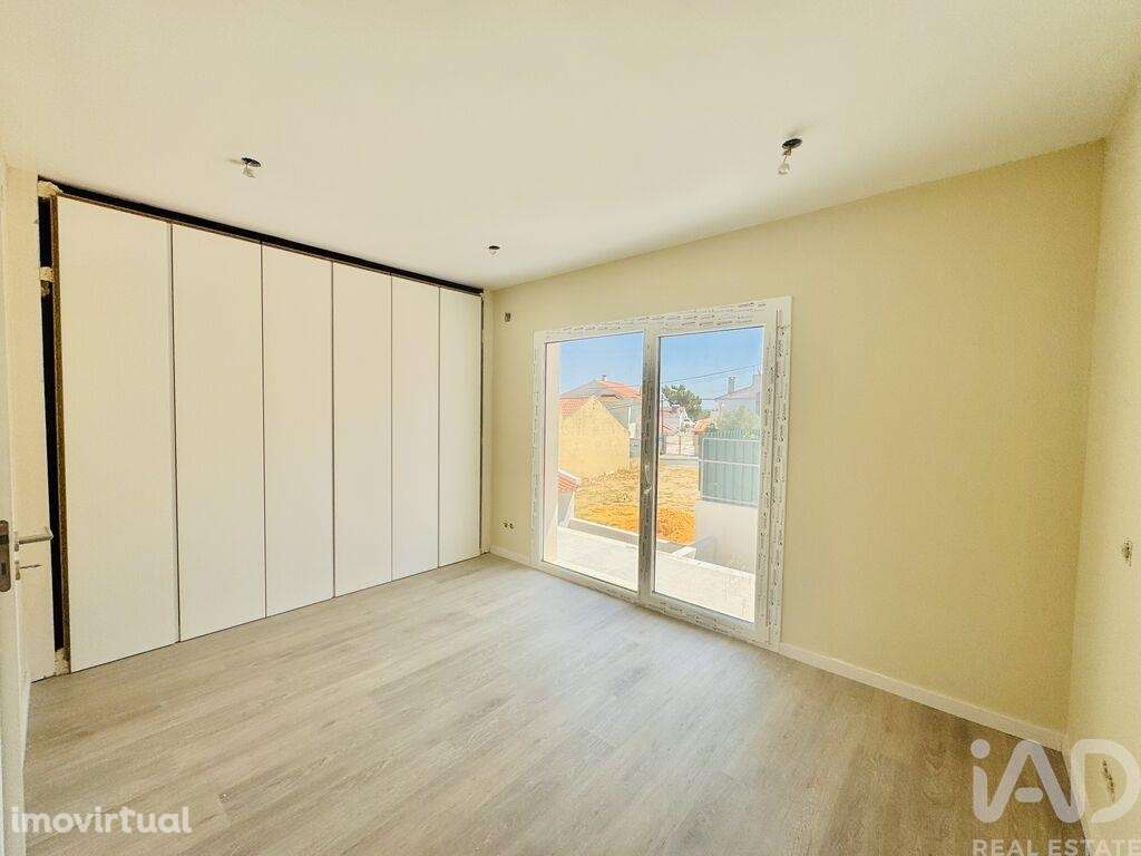 Casa / Villa T3 em Quinta do Conde de 135,00 m2 - Grande imagem: 5/12