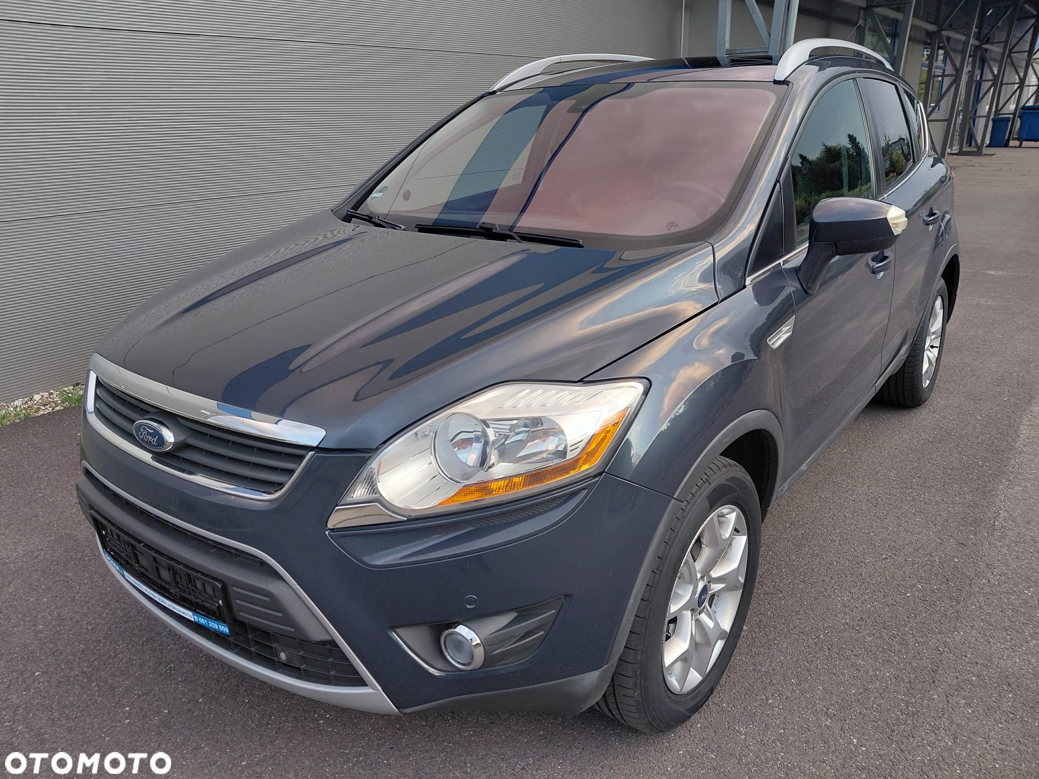 Ford Kuga 2.0 TDCi 4x4 Trend - 2