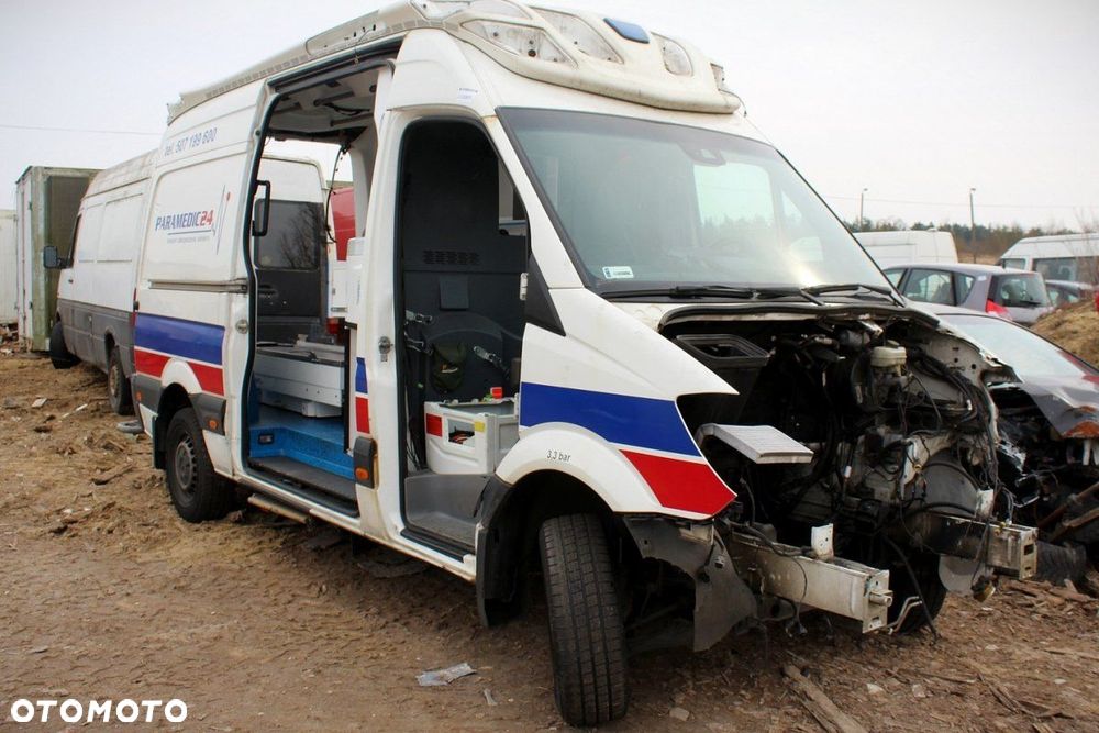 Mercedes Sprinter W906 2015 2.2CDI 651955 Bus (MASKA, ZDERZAK, LAMPA, BŁOTNIK, DRZWI, SZYBA, FOTEL) - 2