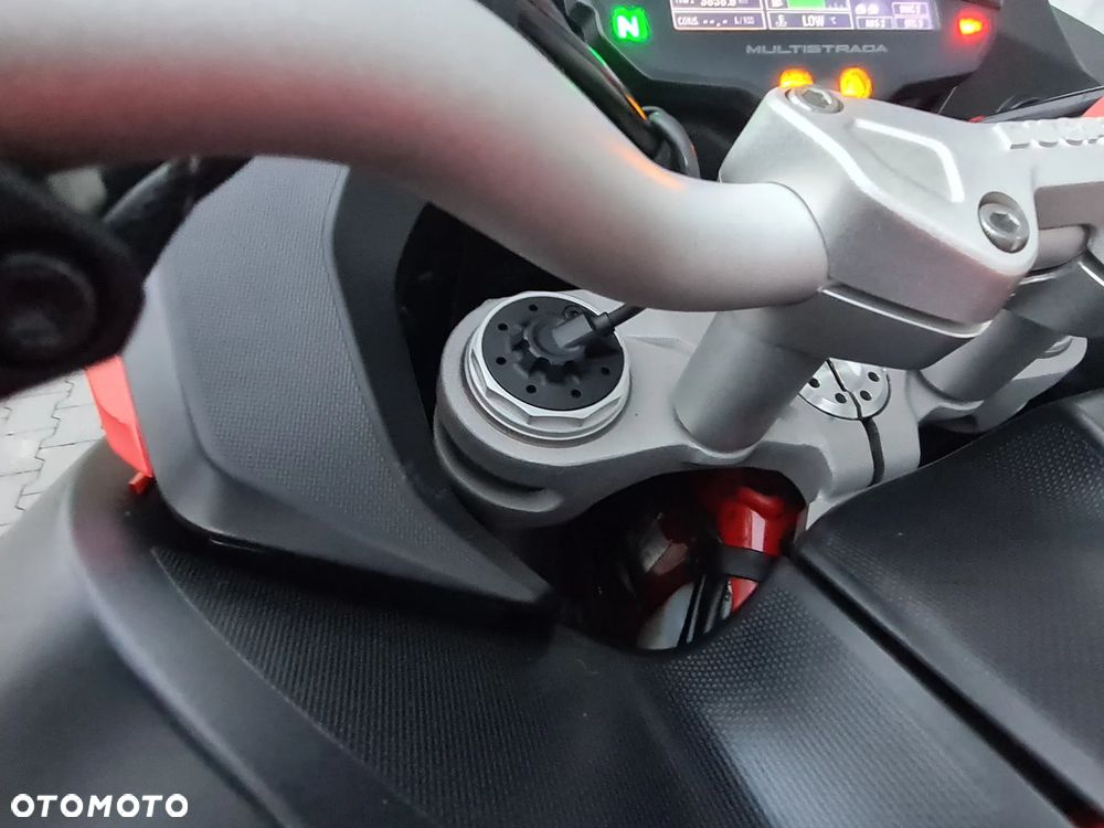 Ducati Multistrada - 12