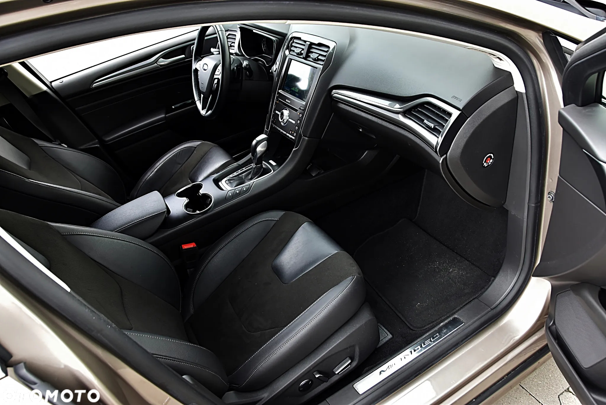 Ford Mondeo 1.5 EcoBoost Titanium - 22