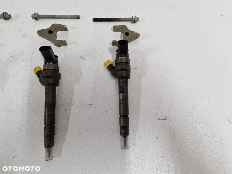mini countryman r60 r56 1.6 d wtryskiwacz paliwa 0445110401 850690203 - 3
