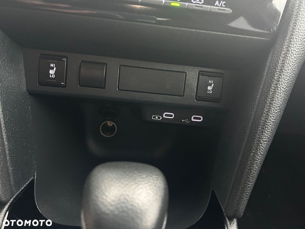 Toyota Yaris Cross Hybrid 1.5 Comfort - 35