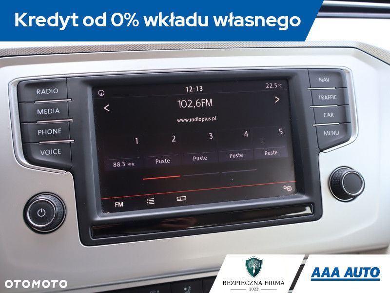 Volkswagen Passat - 14