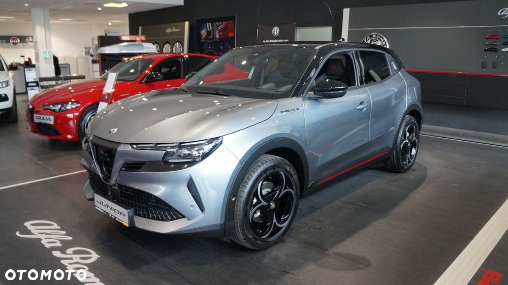 Alfa Romeo Junior 1.2 mHEV Ibrida Speciale eDCT