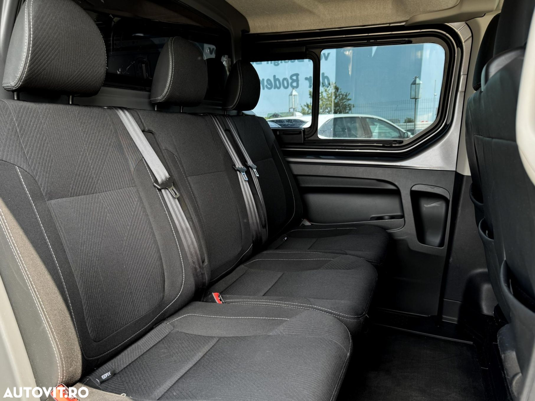 Nissan nv300 - 6