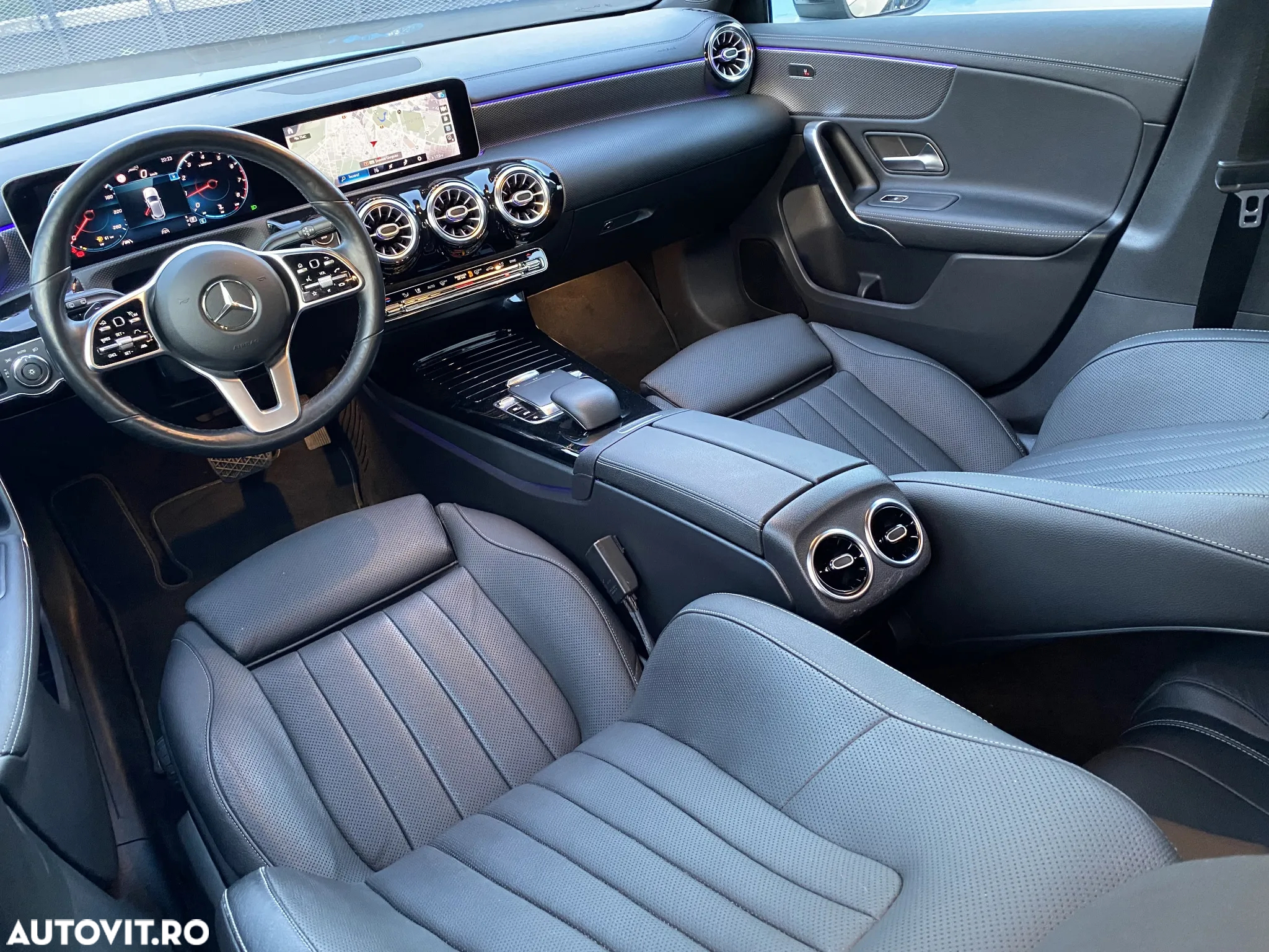 Mercedes-Benz A 180 7G-DCT - 2