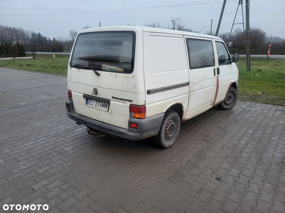 Volkswagen Transporter - 2