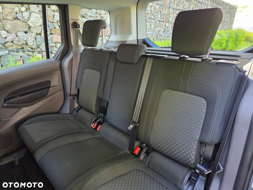 Ford Tourneo Connect - 10