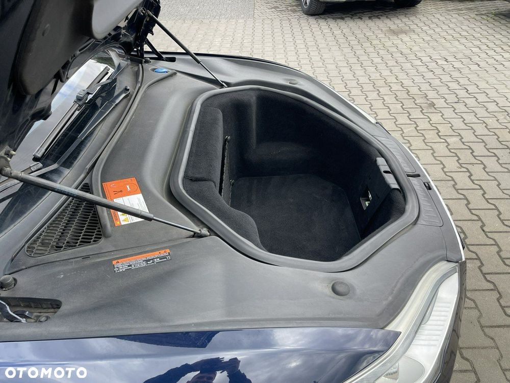 Tesla Model S 85 - 9