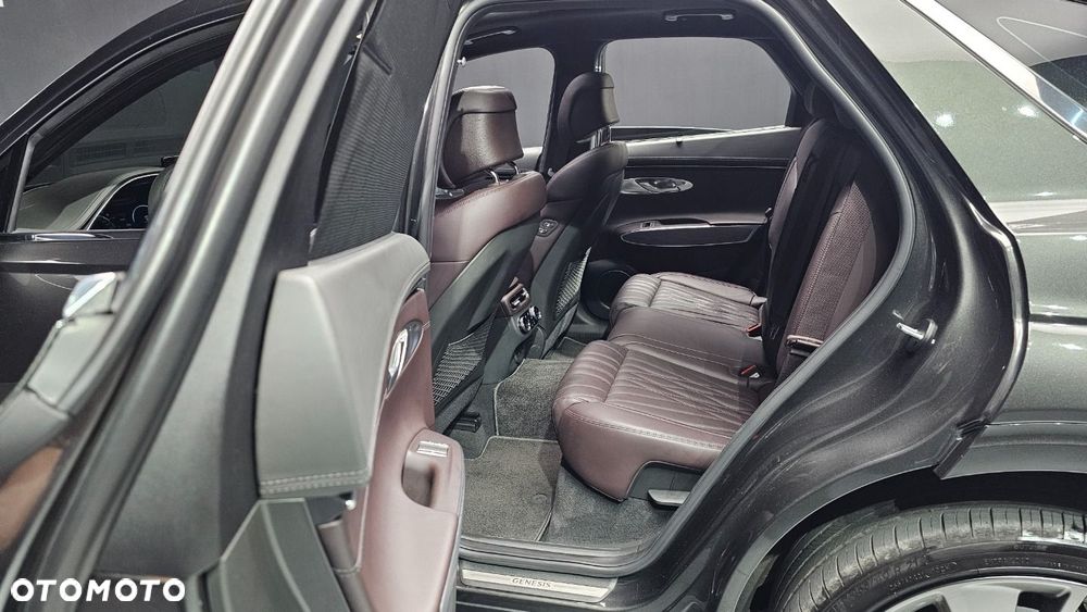 Genesis GV70 - 27