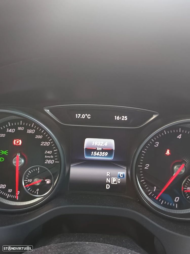 Mercedes-Benz CLA 200 Shooting Brake d 7G-DCT Urban - 7